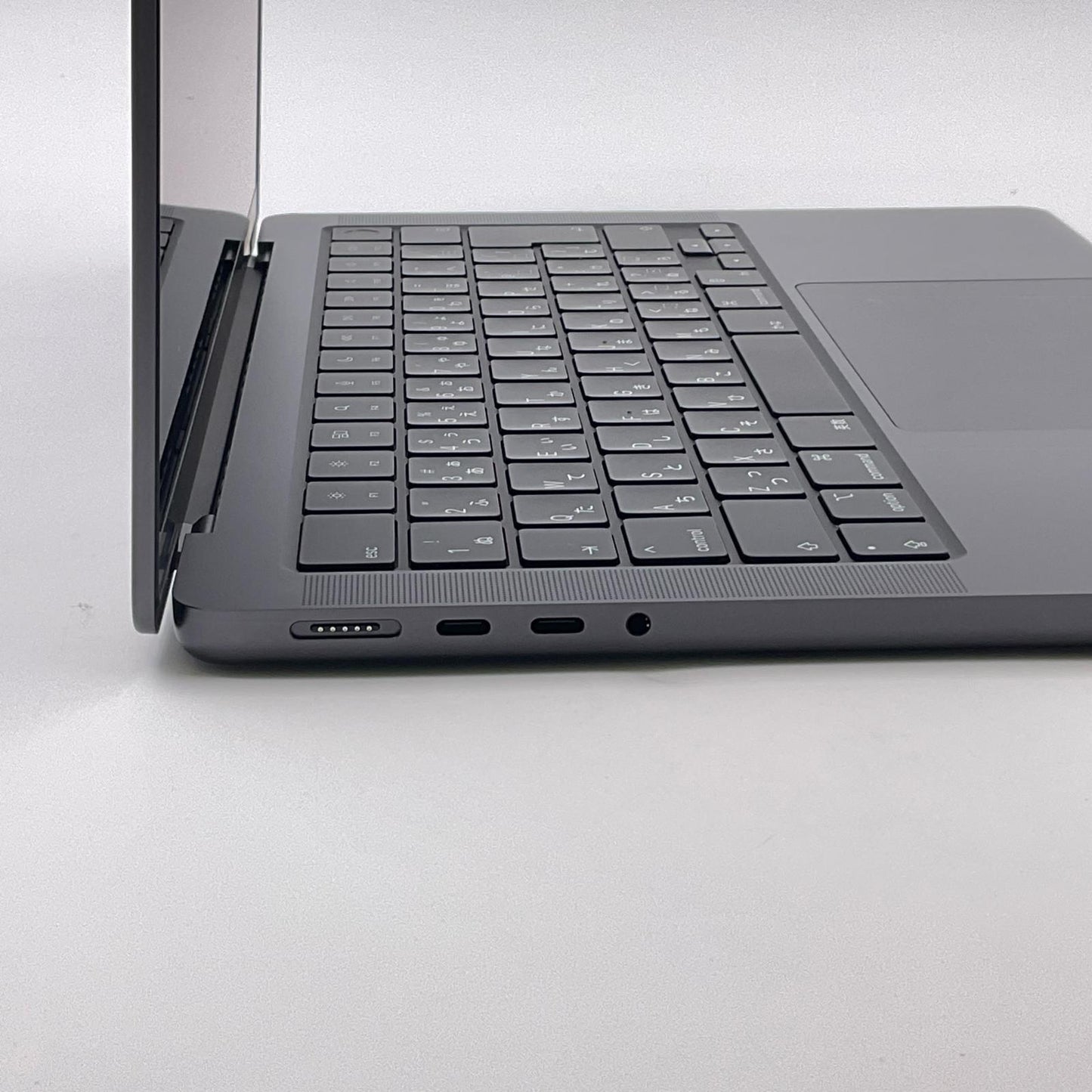 【全額返金保証】【最速発送】Apple MacBook Pro 14インチ 2024 Apple M4 32GB SSD 2TB スペースブラック 100% 超美品 動作確認済