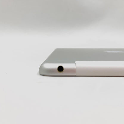 【全額返金保証】【最速発送】Apple iPad Air 9.7インチ 32GB シルバー WiFi+Cellular docomo 白ロム 動作確認済