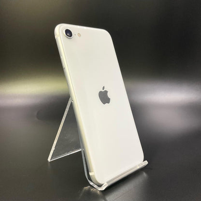 【全額返金保証】【最速発送】Apple iPhone iPhone SE（第2世代） 128GB ホワイト docomo 白ロム 動作確認済 74%