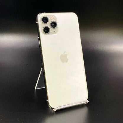 【全額返金保証】【最速発送】Apple iPhone iPhone 11 Pro 256GB シルバー docomo 白ロム 動作確認済 78%
