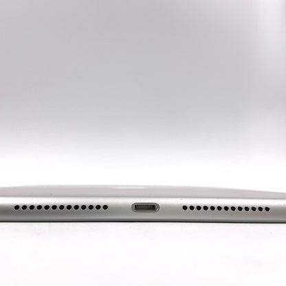 【全額返金保証】【最速発送】Apple iPad iPad 10.2インチ 第9世代 64GB シルバー WiFi+Cellular docomo 白ロム 動作確認済