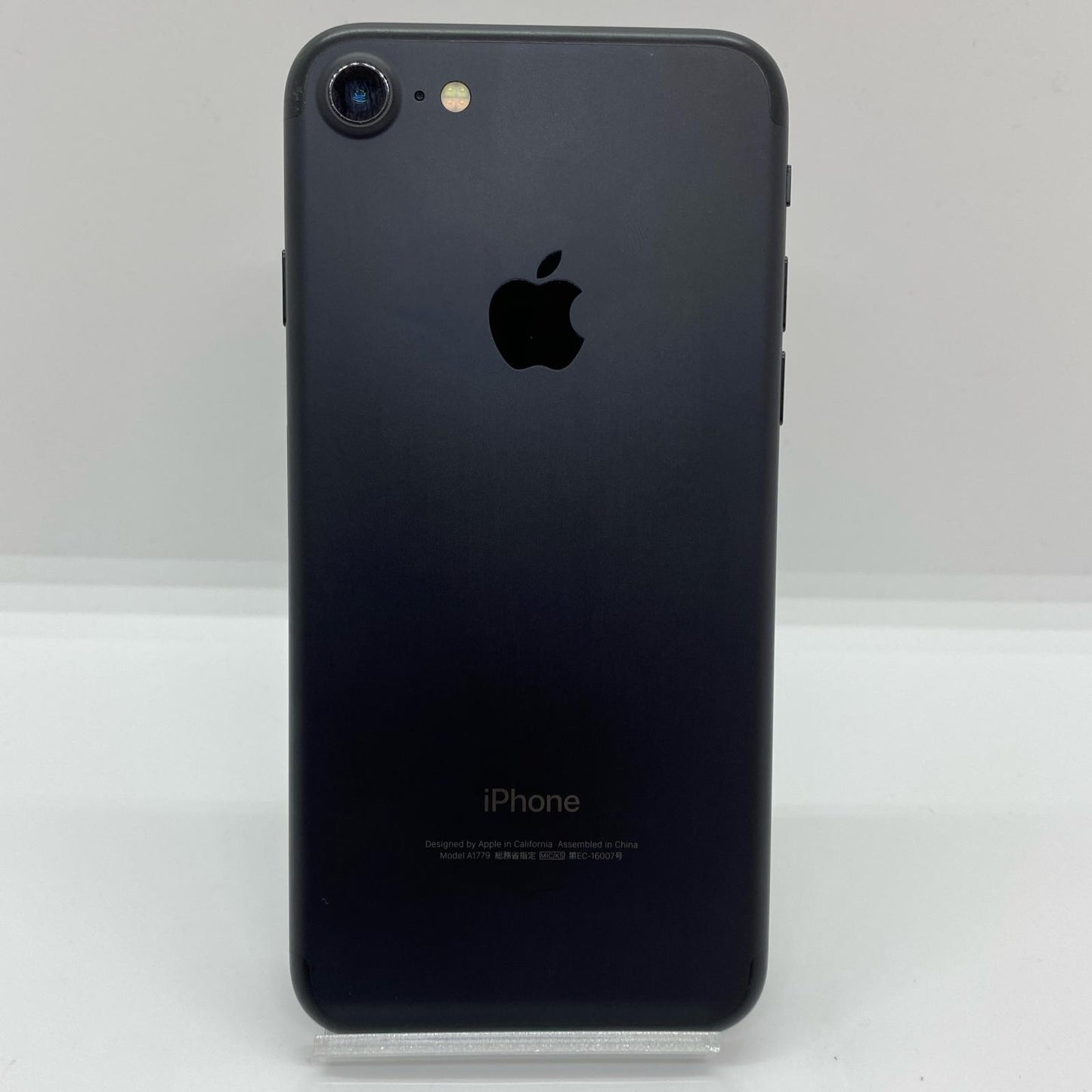 【全額返金保証】【最速発送】Apple iPhone iPhone 7 32GB ブラック docomo 白ロム 動作確認済 99%