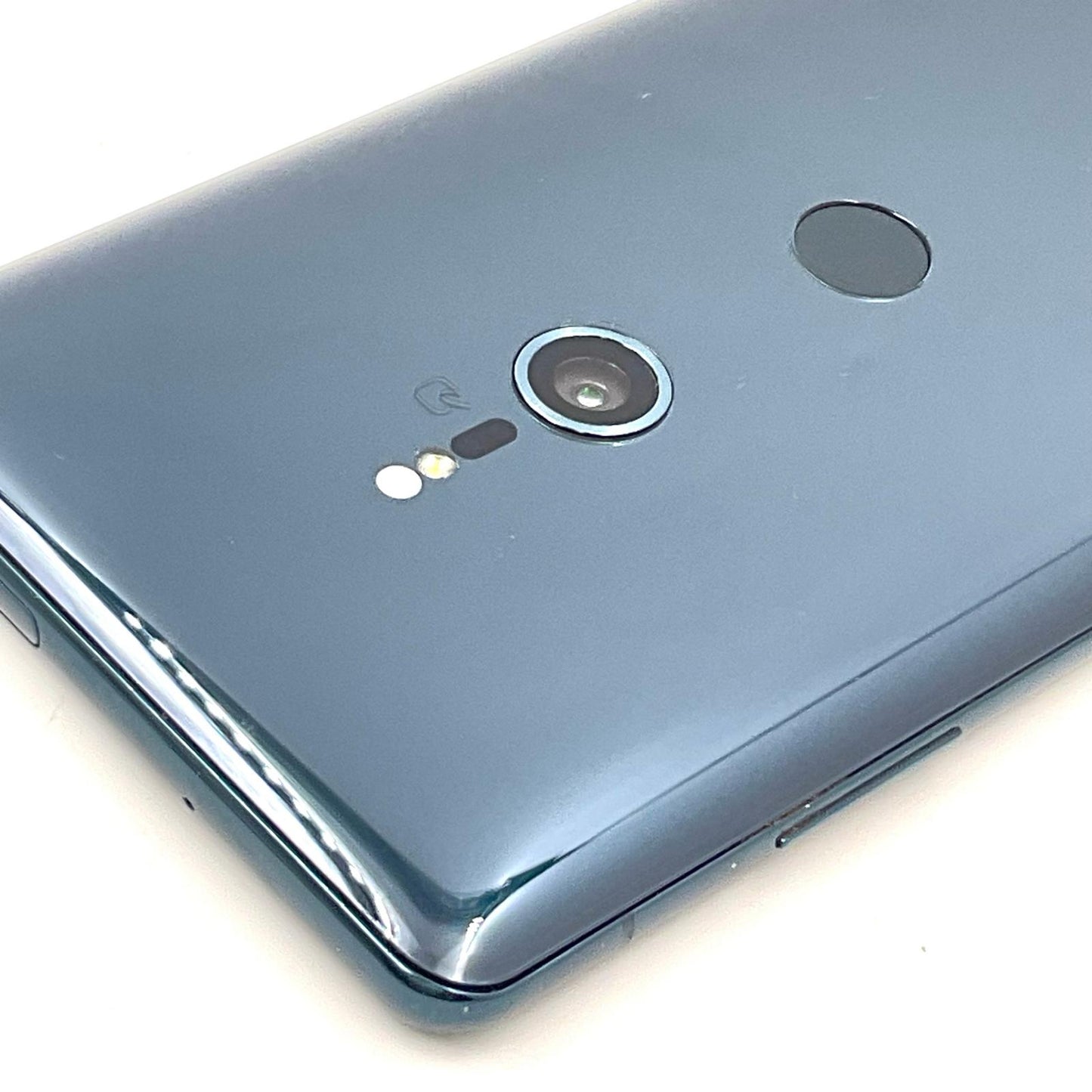 【全額返金保証】【最速発送】Sony Xperia XZ3 64GB ブラック au SOV39 白ロム 動作確認済