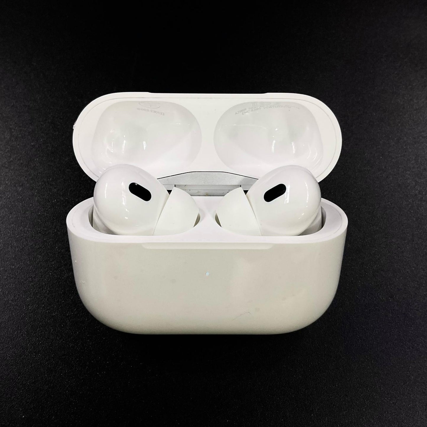 【全額返金保証】【最速発送】Apple AirPods Pro 第2世代 MagSafe充電ケース(USB-C)付き MTJV3J/A 動作確認済