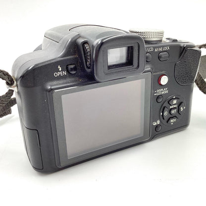【全額返金保証】【最速発送】Panasonic コンパクトデジタルカメラ LUMIX DMC-FZ18 動作確認済