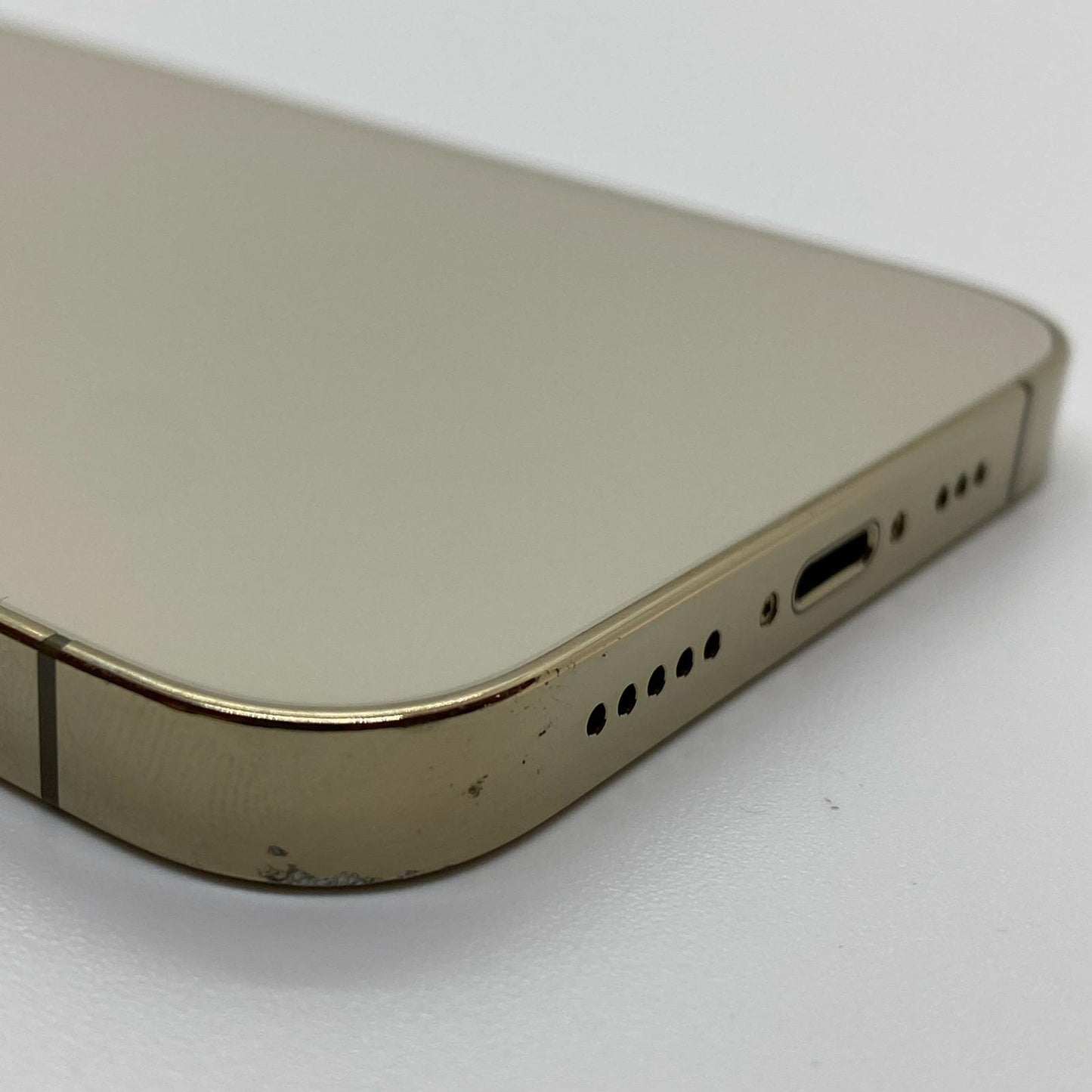 【全額返金保証】【最速発送】Apple iPhone iPhone 13 Pro 256GB ゴールド SIMフリー 動作確認済 74%