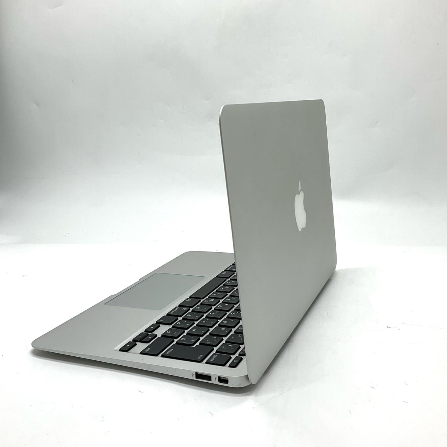【全額返金保証】【最速発送】Apple MacBook Air 11インチ 2013 1.3 GHz Intel Core i5 4GB SSD 128GB シルバー 動作確認済