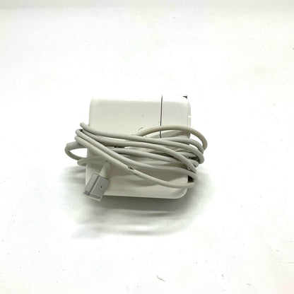 【全額返金保証】【最速発送】Apple MacBook Air 11インチ 2013 1.3 GHz Intel Core i5 4GB SSD 128GB シルバー 動作確認済