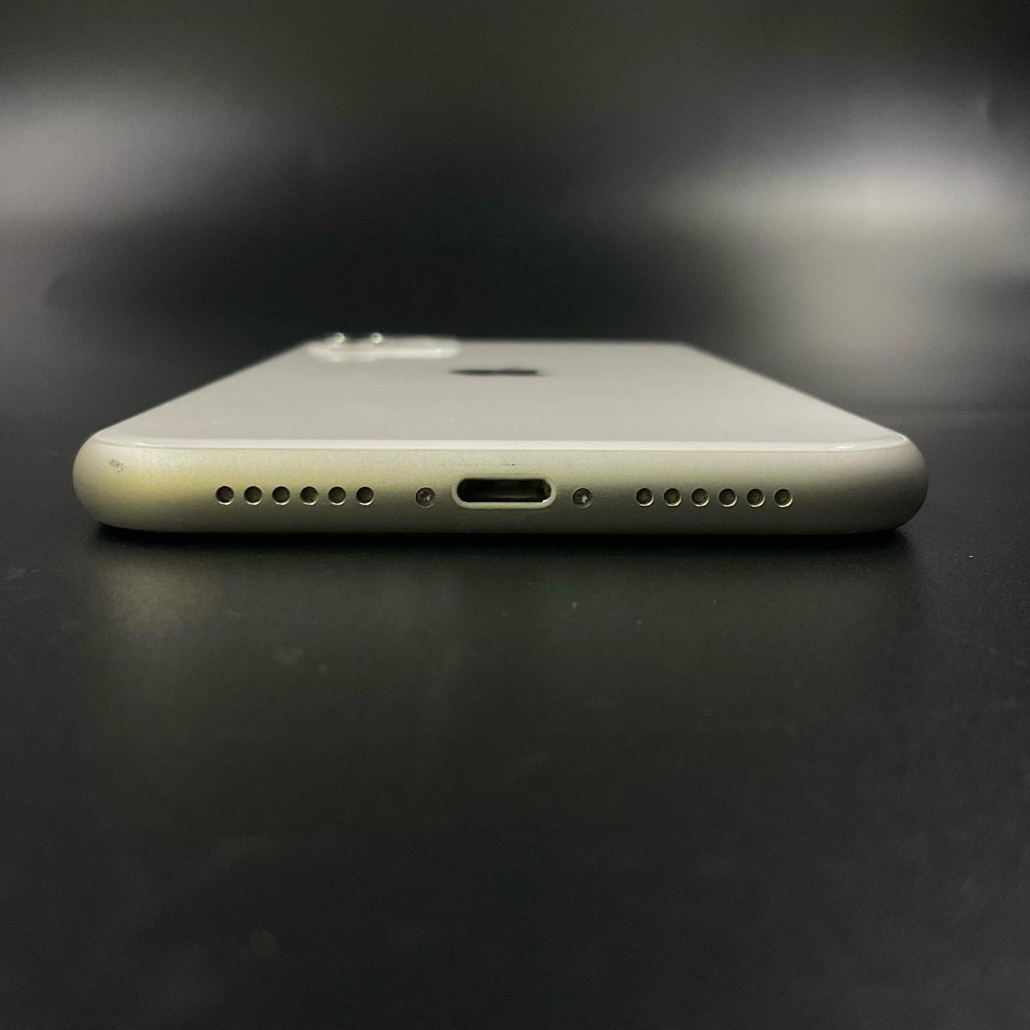 【最速発送】Apple iPhone iPhone 11 64GB ホワイト Softbank SIMフリー 白ロム【難有】 80%