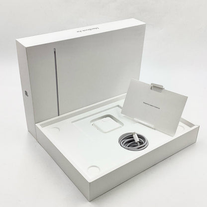 【全額返金保証】【最速発送】Apple MacBook Air 13インチ 2022 M2 8GB SSD 256GB スペースグレイ 100% 美品 動作確認済
