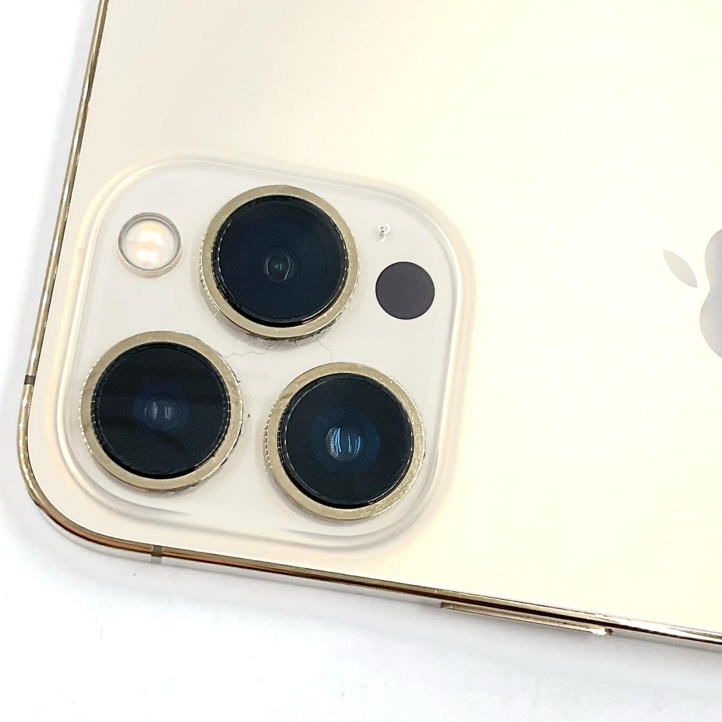 【最速発送】Apple iPhone iPhone 13 Pro 256GB ゴールド au SIMフリー【難有】 84%