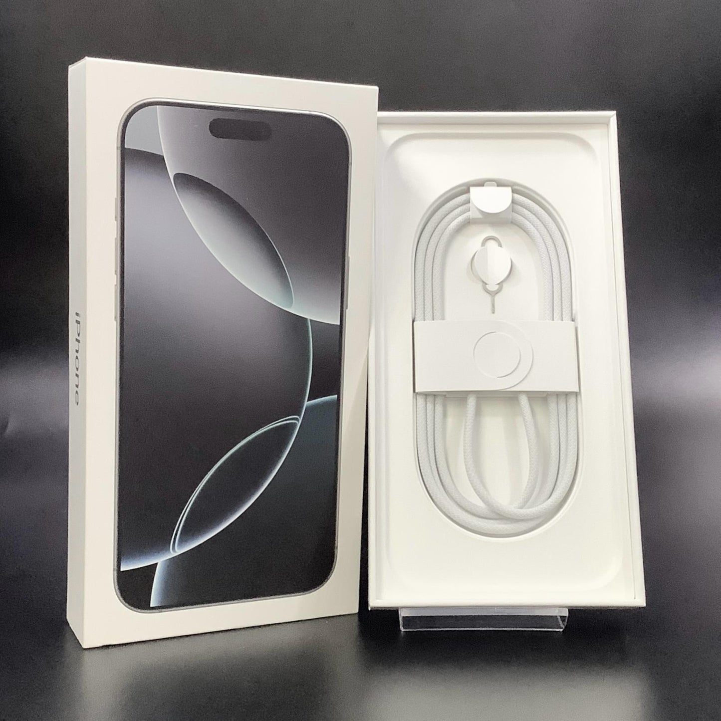 【全額返金保証】【最速発送】Apple iPhone iPhone 16 Pro Max 256GB ホワイト SIMフリー 白ロム 超美品 動作確認済 96%