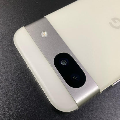 【全額返金保証】【最速発送】Google Pixel 8a 128GB Porcelain 　白 docomo SIMフリー G576D 白ロム 動作確認済
