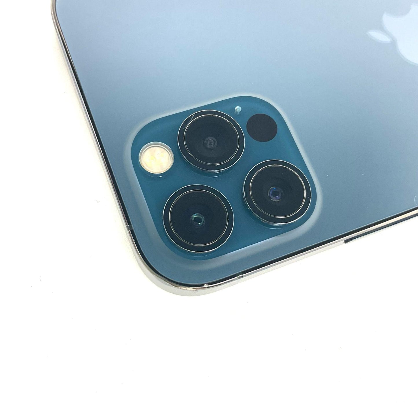 【全額返金保証】【最速発送】Apple iPhone iPhone 12 Pro 128GB パシフィックブルー au 白ロム 動作確認済 83%