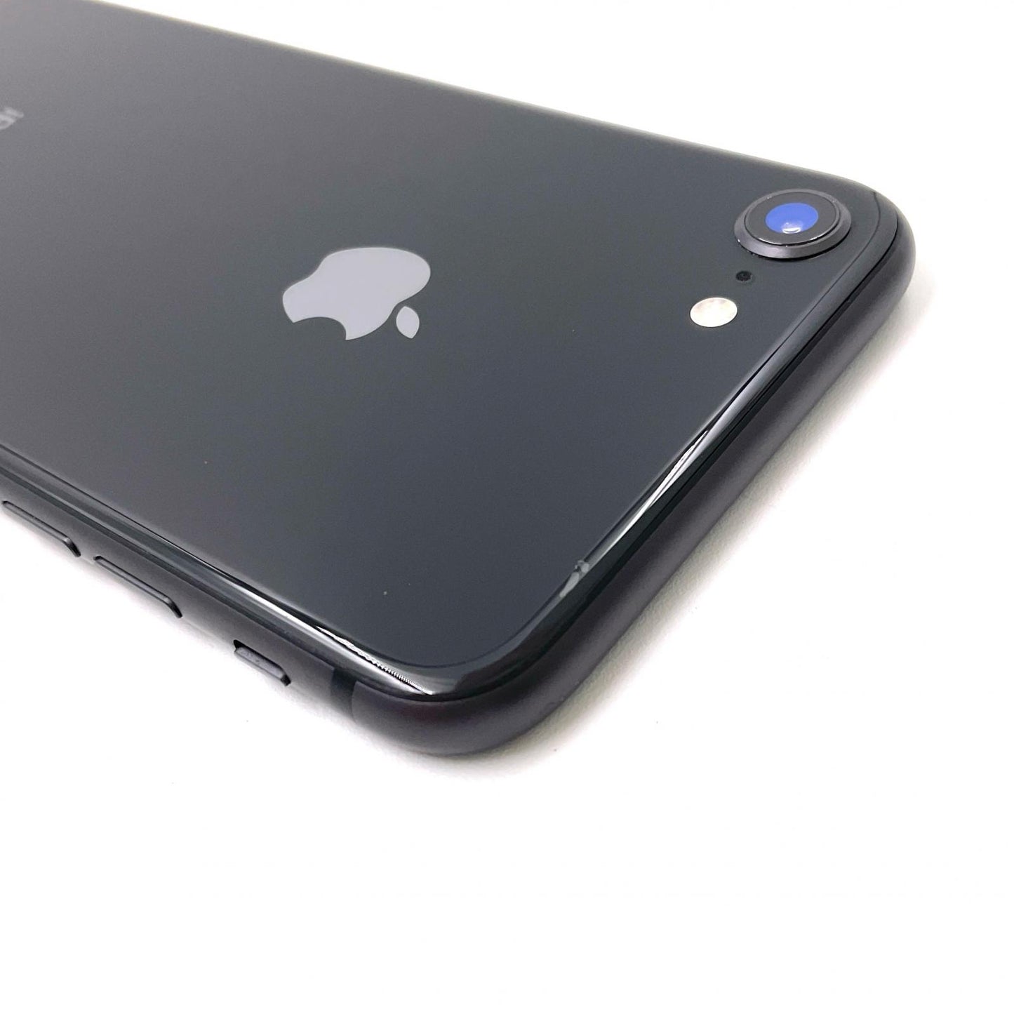【全額返金保証】【最速発送】Apple iPhone iPhone 8 64GB スペースグレイ au 白ロム 動作確認済 83%