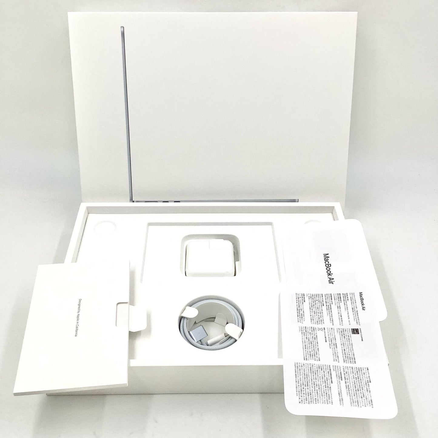 【全額返金保証】【最速発送】Apple MacBook Air 13.6インチ 2025 Apple M4 16GB SSD 256GB スカイブルー 100% 超美品 動作確認済