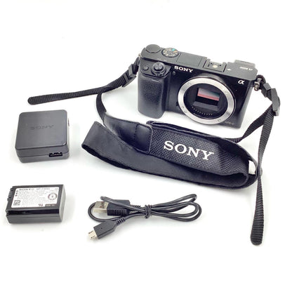 【全額返金保証】【最速発送】Sony デジタル一眼 α6000 ILCE-6000 ボディ ブラック 動作確認済