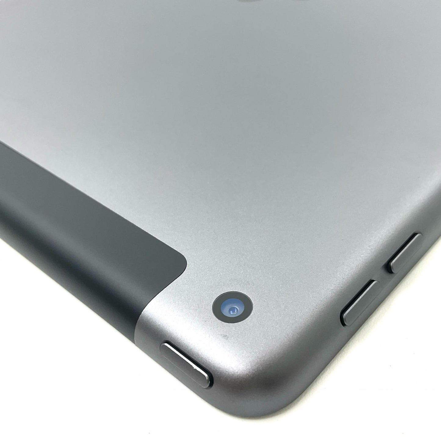 【全額返金保証】【最速発送】Apple iPad iPad 10.2インチ 第9世代 64GB スペースグレイ WiFi+Cellular Softbank 動作確認済