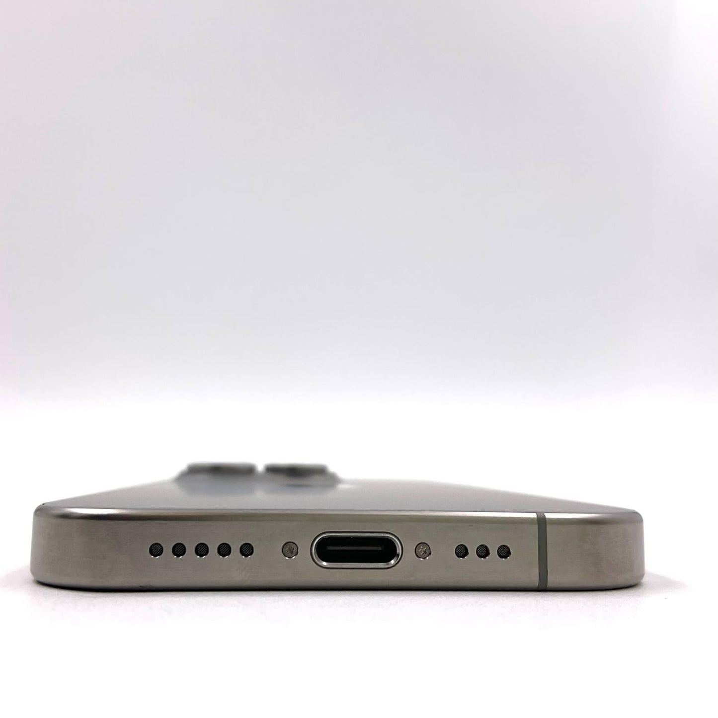 【全額返金保証】【最速発送】Apple iPhone iPhone 15 Pro 256GB ナチュラルチタニウム SIMフリー 白ロム 美品 動作確認済 87%