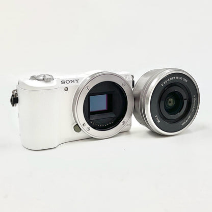 【全額返金保証】【最速発送】Sony デジタル一眼 α5100 ILCE-5100L パワーズームレンズキット [ホワイト] ホワイト 美品 動作確認済