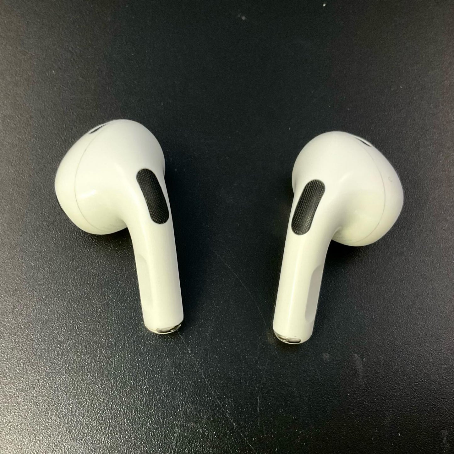 【全額返金保証】【最速発送】Apple AirPods Pro 第2世代 MQD83J/A 超美品 動作確認済
