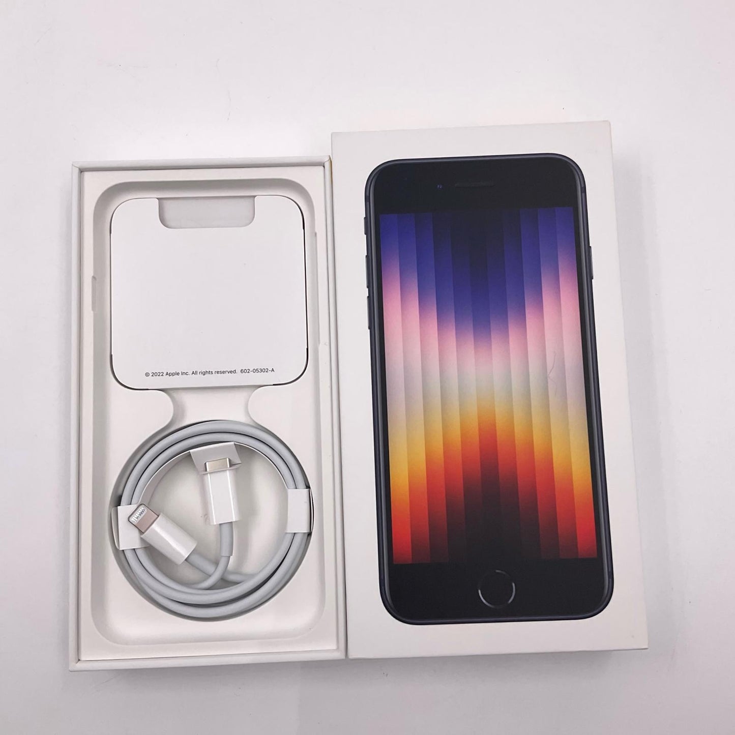 【全額返金保証】【最速発送】Apple iPhone iPhone SE（第3世代） 128GB ミッドナイト au 白ロム 超美品 動作確認済 95%