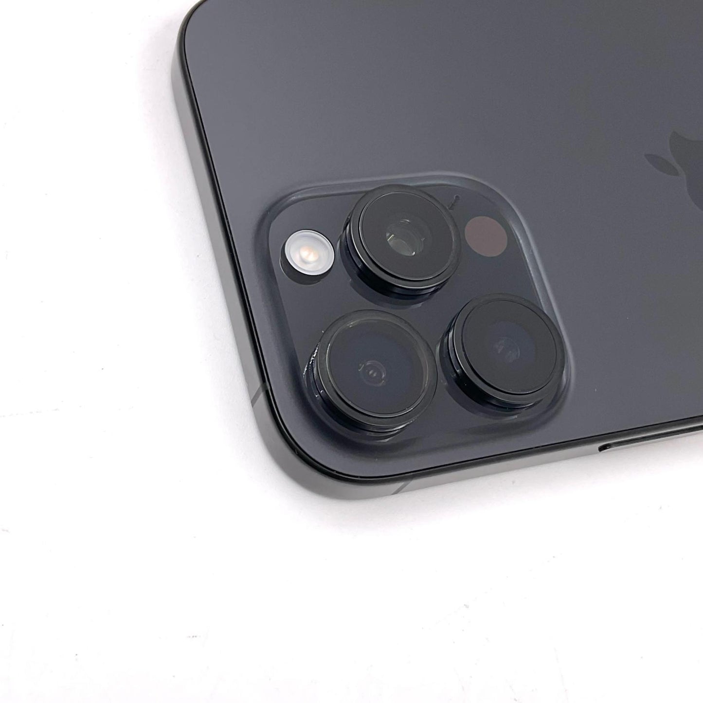 【全額返金保証】【最速発送】Apple iPhone iPhone 16 Pro Max 256GB ブラックチタニウム Softbank 白ロム 超美品 動作確認済 93%