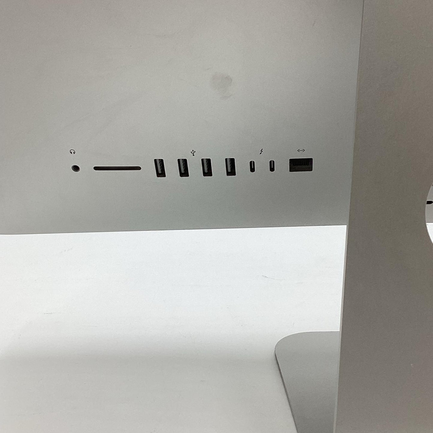 【全額返金保証】【最速発送】Apple iMac 21.5インチ Intel Core i5 8GB HDD 1TB シルバー 動作確認済