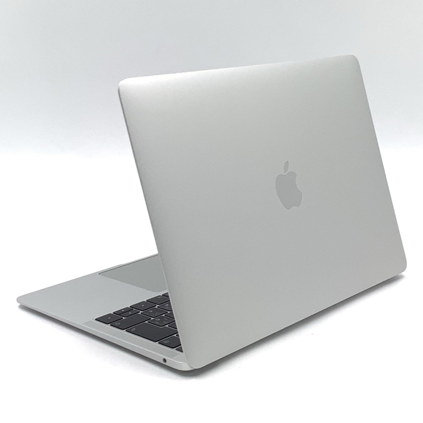 【全額返金保証】【最速発送】Apple MacBook Air 13インチ 2018 1.6GHz デュアルコアIntel Core i5 8GB SSD 256GB シルバー 82.5% 動作確認済