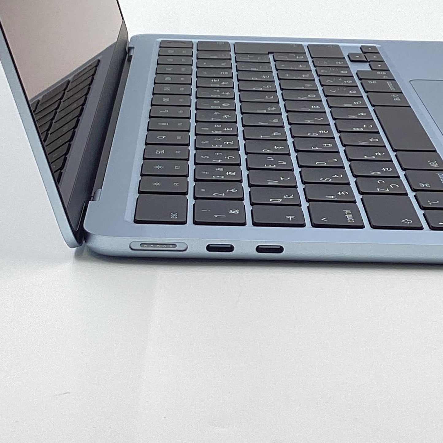 【全額返金保証】【最速発送】Apple MacBook Air 13インチ 2025 Apple M4 16GB SSD 256GB スカイブルー 100% 美品 動作確認済