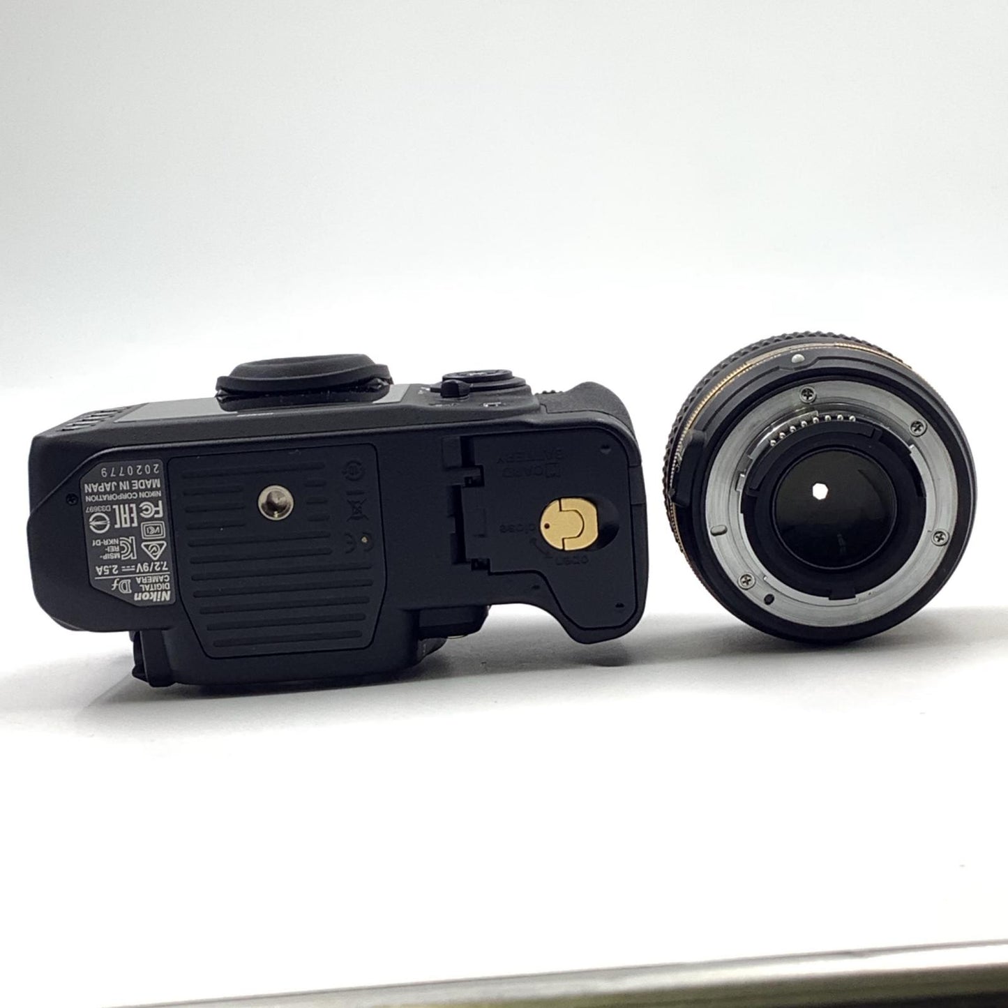 【全額返金保証】【最速発送】Nikon デジタル一眼 Df 50mm f/1.8G Special Gold Edition キット ゴールド 美品 動作確認済