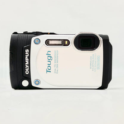 【最速発送】OLYMPUS コンパクトデジタルカメラ OLYMPUS STYLUS TG-870 Tough　ホワイト【難有】