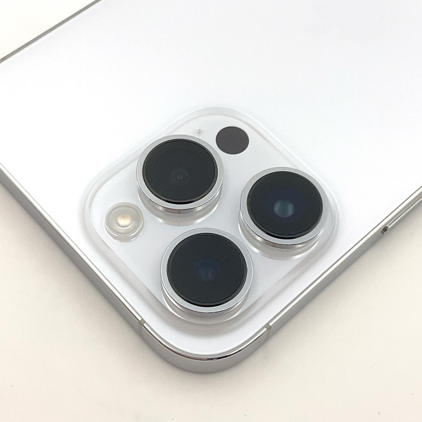 【全額返金保証】【最速発送】Apple iPhone iPhone 14 Pro Max 256GB シルバー SIMフリー 白ロム 動作確認済 85%