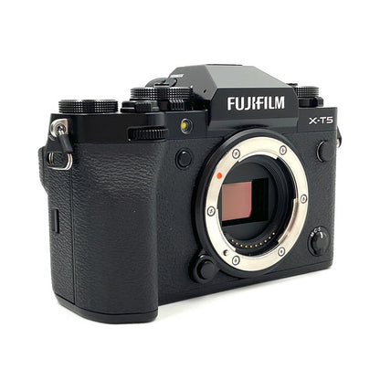 【全額返金保証】【最速発送】FUJIFILM デジタル一眼 FUJIFILM X-T5 ボディ ブラック 美品 動作確認済