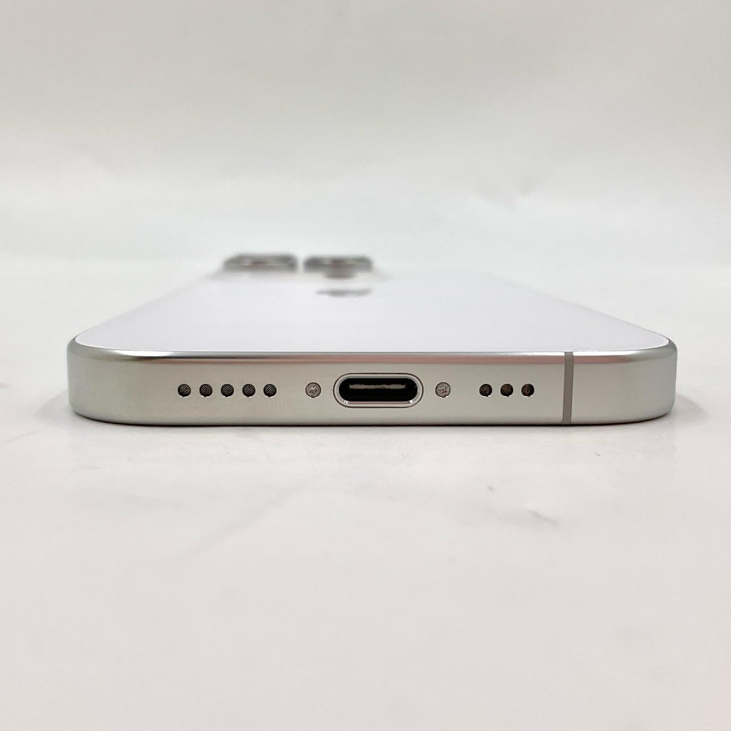 【全額返金保証】【最速発送】Apple iPhone iPhone 16 Pro 256GB ホワイトチタニウム SIMフリー 白ロム 超美品 動作確認済 94%