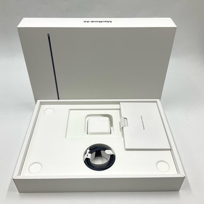 【全額返金保証】【最速発送】Apple MacBook Air 13.6インチ 2022 Apple M2 16GB SSD 256GB ミッドナイト 100% 超美品 動作確認済