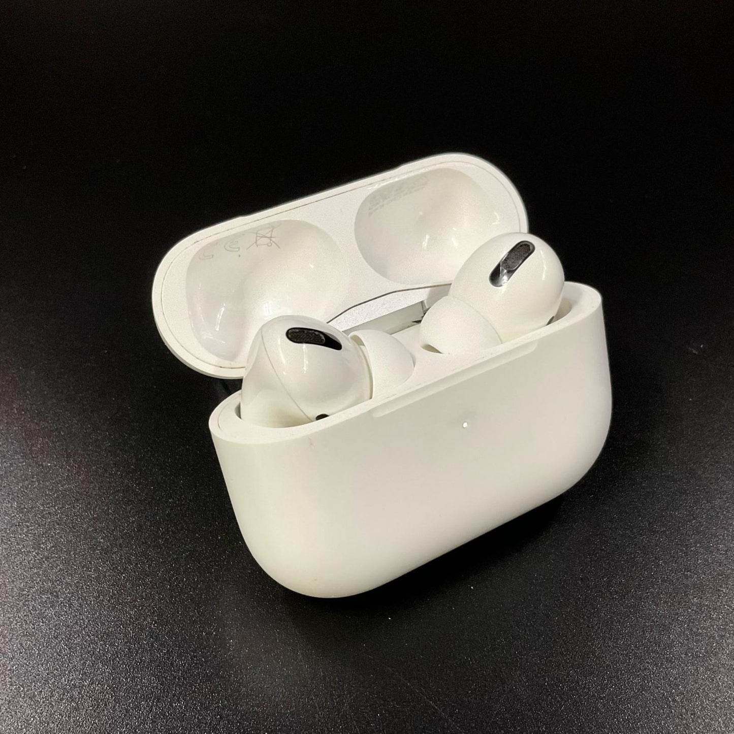 【全額返金保証】【最速発送】Apple AirPods Pro (第1世代) 動作確認済