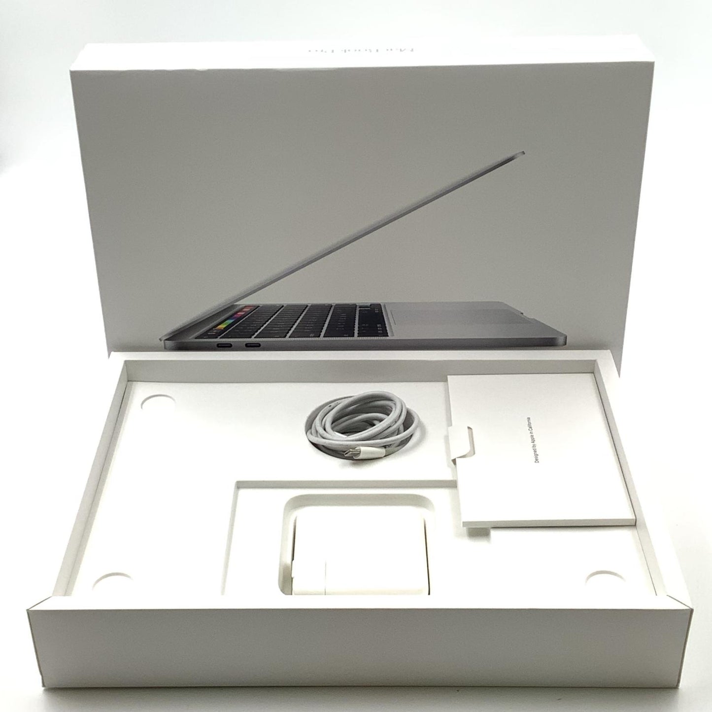 【最速発送】Apple MacBook Pro 13.3インチ 2020 2.3GHｚ クアッドコア Intel Core i7 32GB SSD 1TB シルバー 93.3%【難有】
