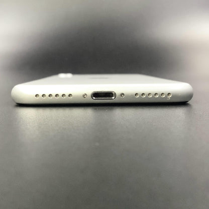 【全額返金保証】【最速発送】Apple iPhone iPhone SE（第2世代） 64GB ホワイト SIMフリー 白ロム 動作確認済 74%