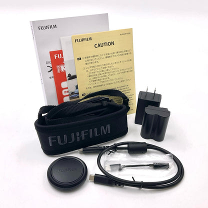 【全額返金保証】【最速発送】FUJIFILM デジタル一眼 FUJIFILM X-T4 ボディ [ブラック] ブラック 超美品 動作確認済