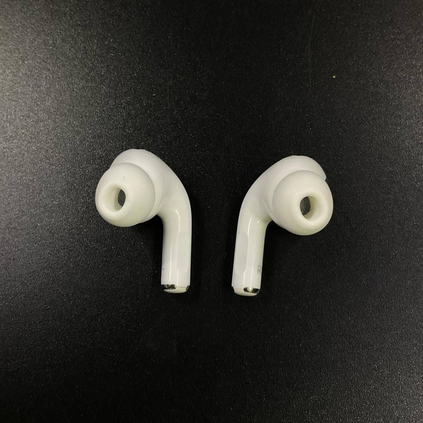 【全額返金保証】【最速発送】Apple Air Pods Pro(第２世代） 動作確認済