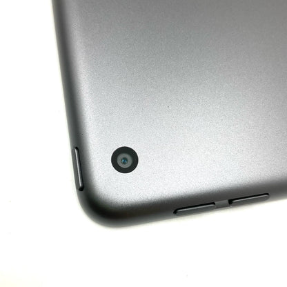 【全額返金保証】【最速発送】Apple iPad iPad 10.2インチ 第9世代 64GB スペースグレイ Wi-Fi 美品 動作確認済