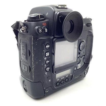【最速発送】Nikon デジタル一眼 D2X ボディ ブラック【難有】