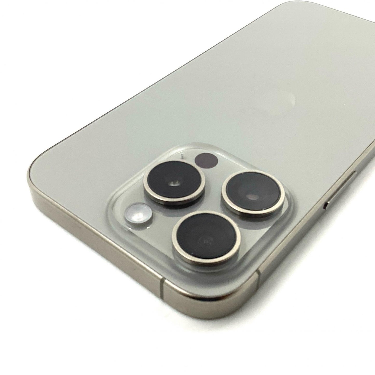 【全額返金保証】【最速発送】Apple iPhone iPhone 15 Pro 512GB ナチュラルチタニウム SIMフリー 白ロム 動作確認済 82%