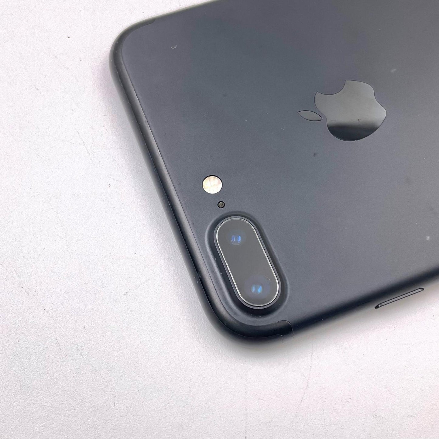 【全額返金保証】【最速発送】Apple iPhone iPhone 7 Plus 256GB ブラック Softbank 白ロム 動作確認済 86%
