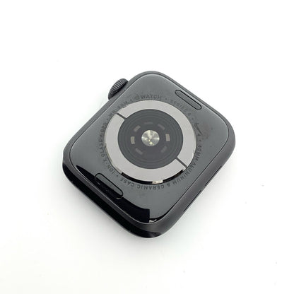 【全額返金保証】【最速発送】Apple Watch Nike Series 4 アルミニウム 40mm GPS 78% 動作確認済