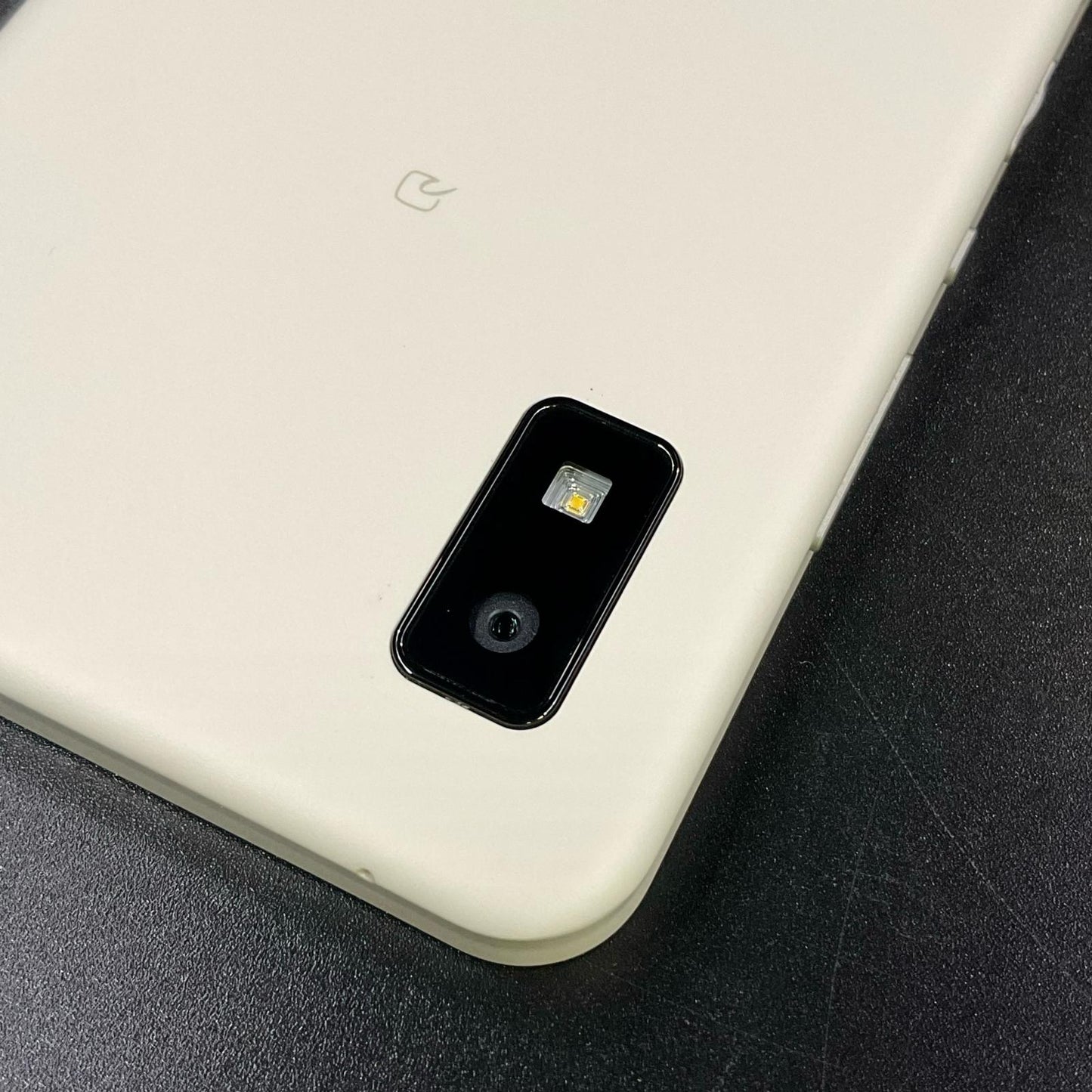 【全額返金保証】【最速発送】SHARP AQUOS wish 64GB アイボリー Y!mobile A104SH 白ロム 超美品 動作確認済