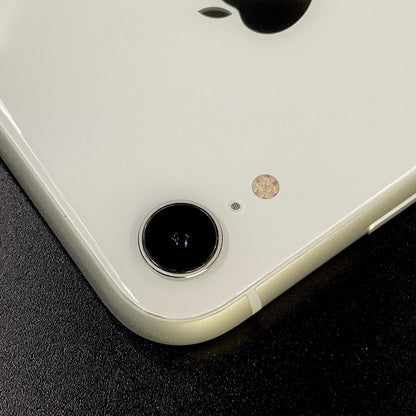 【全額返金保証】【最速発送】Apple iPhone iPhone XR 64GB ホワイト au 白ロム 動作確認済 84%