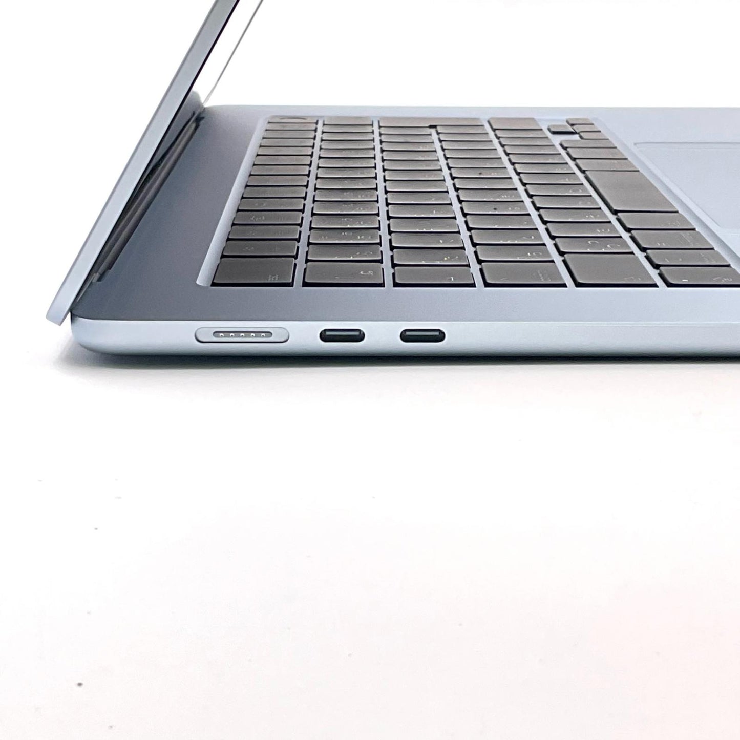 【全額返金保証】【最速発送】Apple MacBook Air 15.3インチ 2025 Apple M4 32GB SSD 1TB スカイブルー 100% 超美品 動作確認済