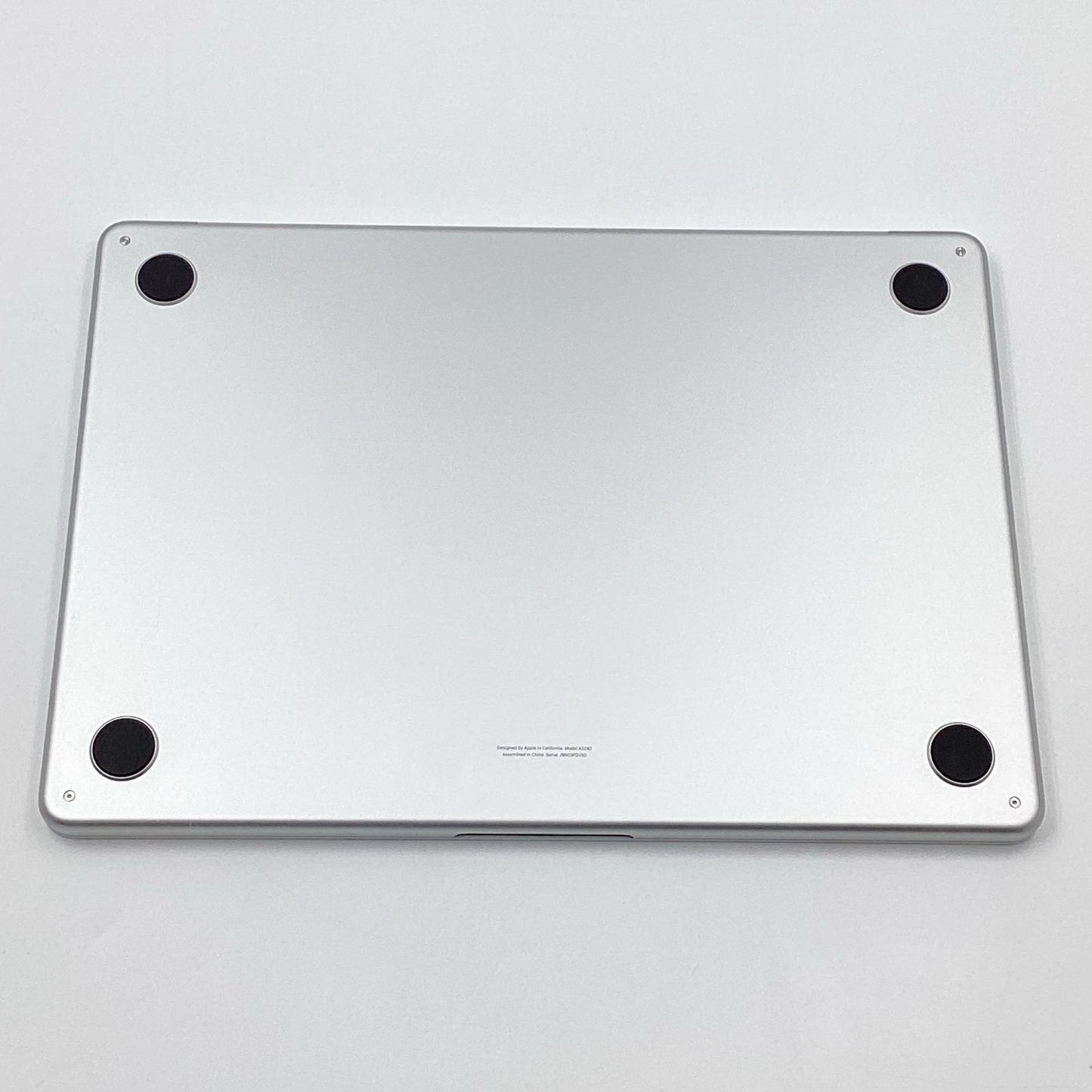 【全額返金保証】【最速発送】Apple MacBook Air 13.6インチ 2025 Apple M4 16GB SSD 256GB シルバー 100% 超美品 動作確認済